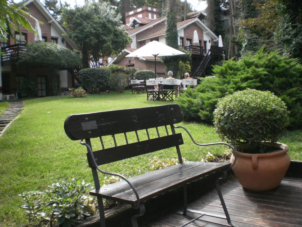 Posada Del Bosque By Hs การีโล ภายนอก รูปภาพ