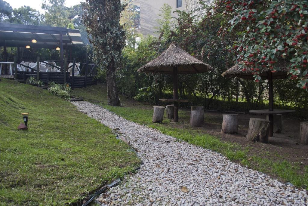 Posada Del Bosque By Hs การีโล ภายนอก รูปภาพ