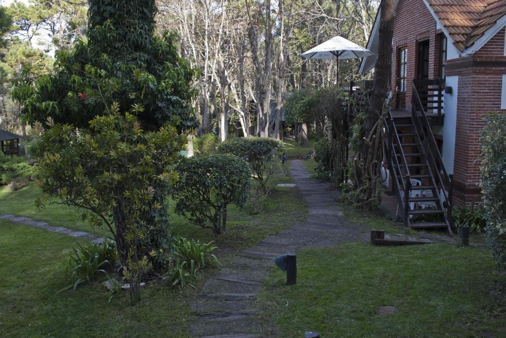 Posada Del Bosque By Hs การีโล ภายนอก รูปภาพ